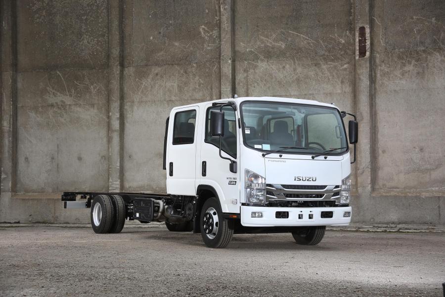  Isuzu Forward N75.190 4x2 Crew Cab 2016 года  (UK) (фото 1 из 5)